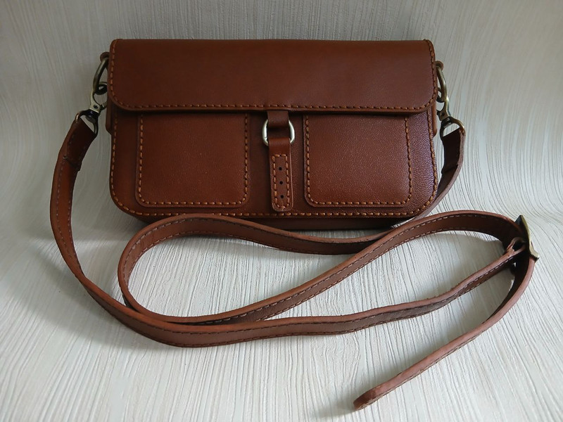 کیف زنانه چرم طبیعی با دوخت دستی