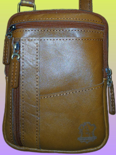 کیف حمایلی اسپورت چرم طبیعی دستدوز زیباس چرم